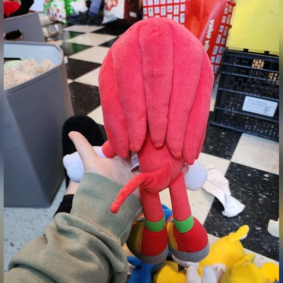 RARE Knuckles Classic TOMY Sonic The Hedgehog - Picture 2 of 4